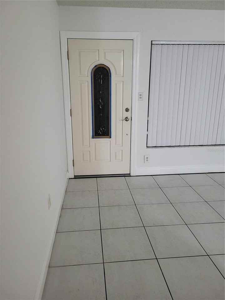 10803 N Armenia Ave - Photo 2 of 17