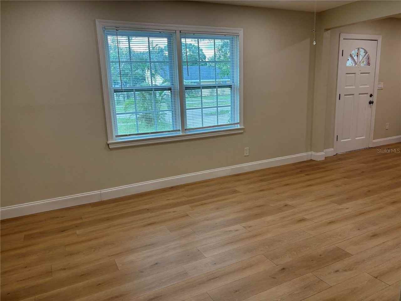 7216 7th Ave N - Photo 5 of 25
