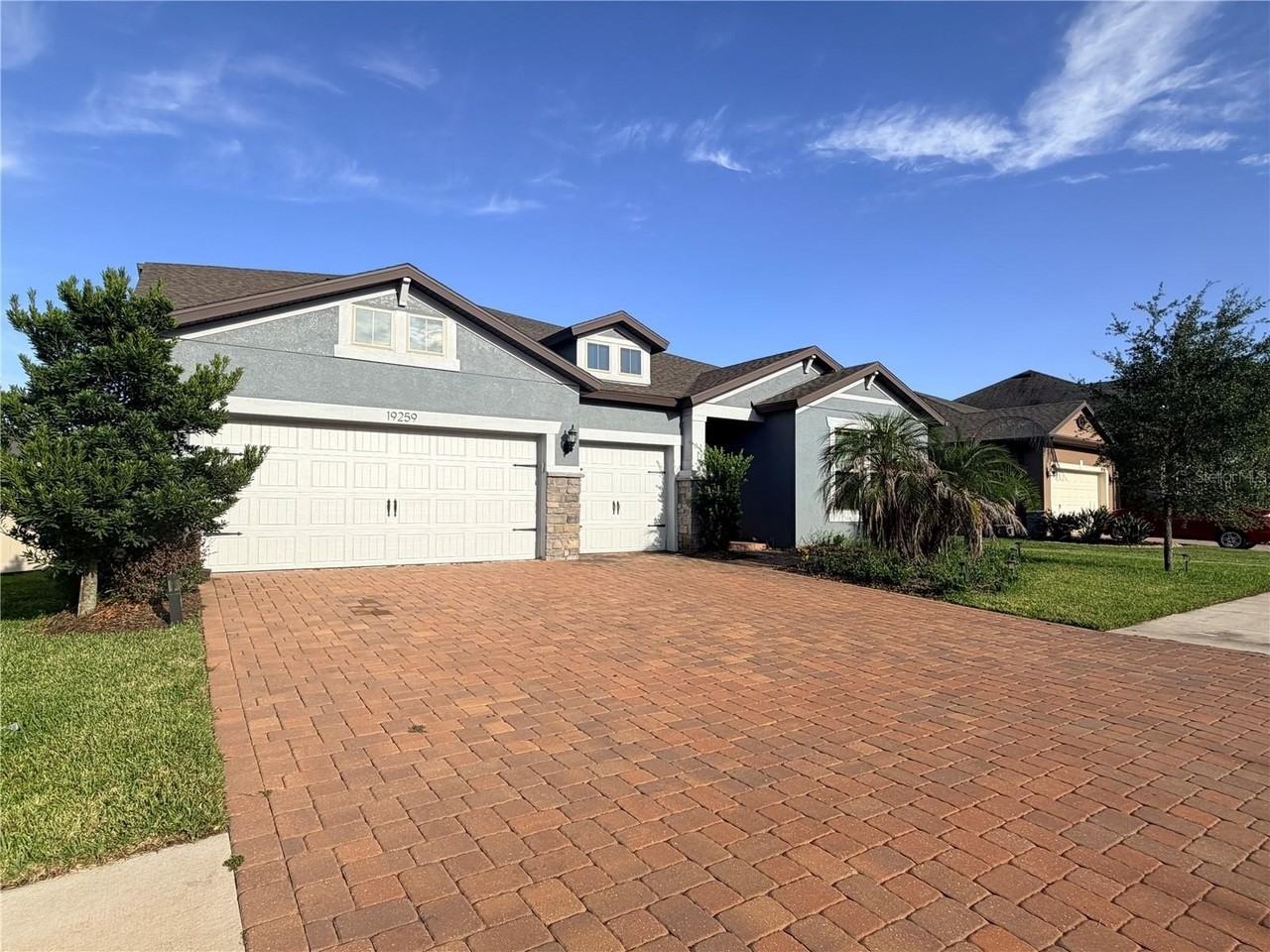 19259 Briarbrook Dr - Photo 2 of 47