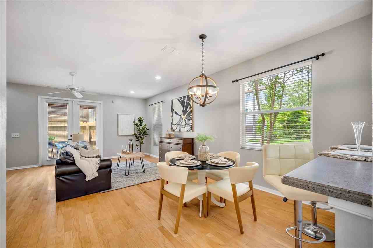 2101 W De Leon St - Photo 3 of 50