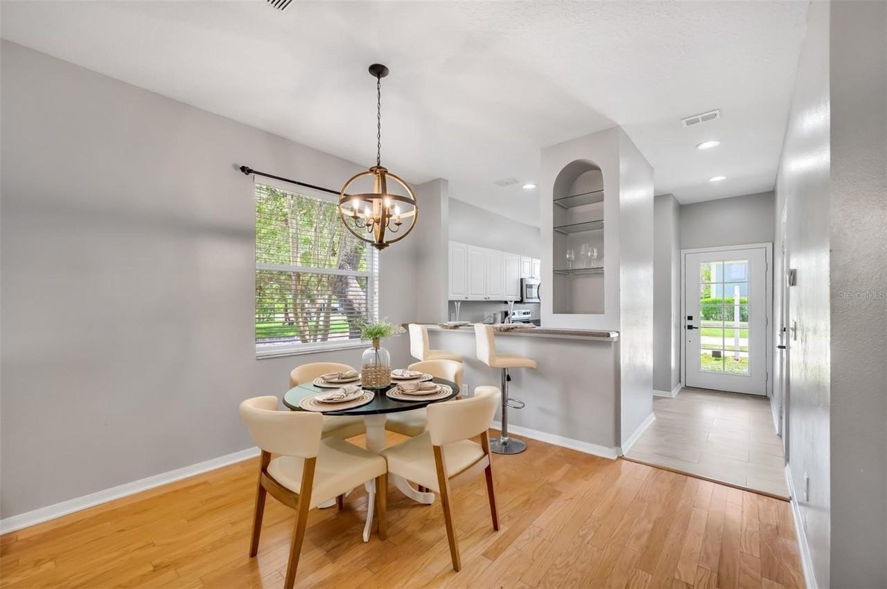 2101 W De Leon St - Photo 4 of 50