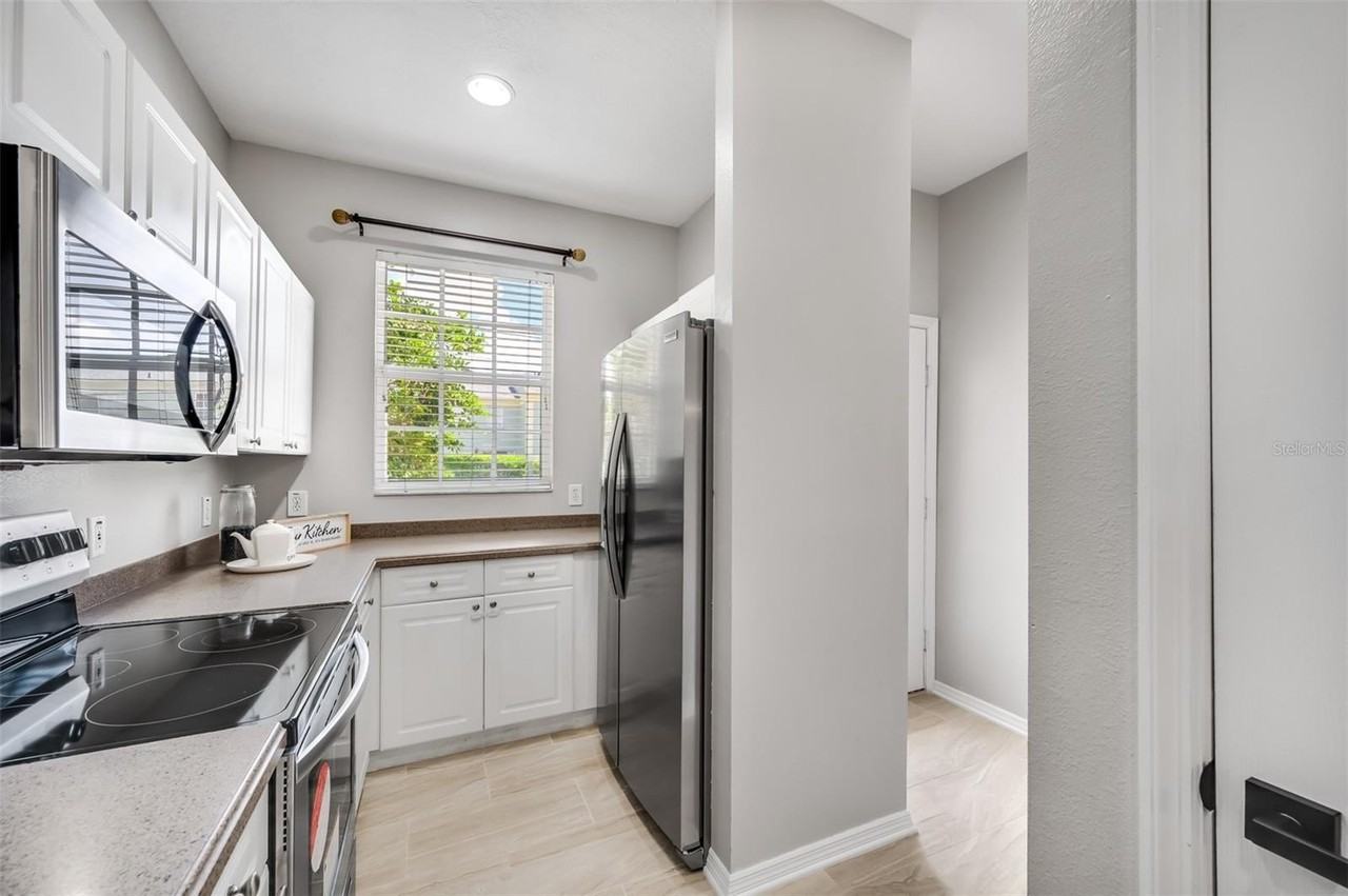 2101 W De Leon St - Photo 5 of 50