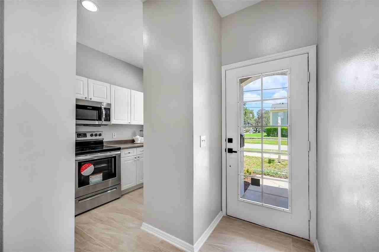 2101 W De Leon St - Photo 7 of 50
