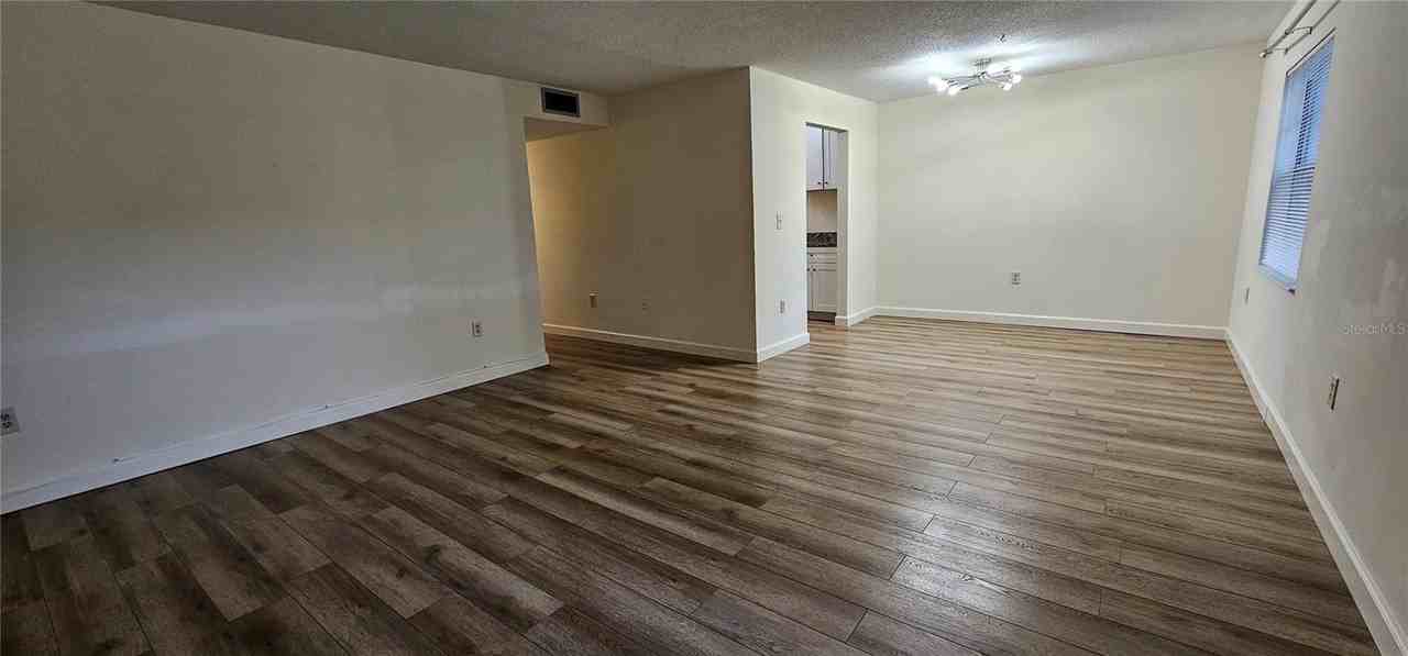 1712 Belleair Forest Dr #A - Photo 3 of 16