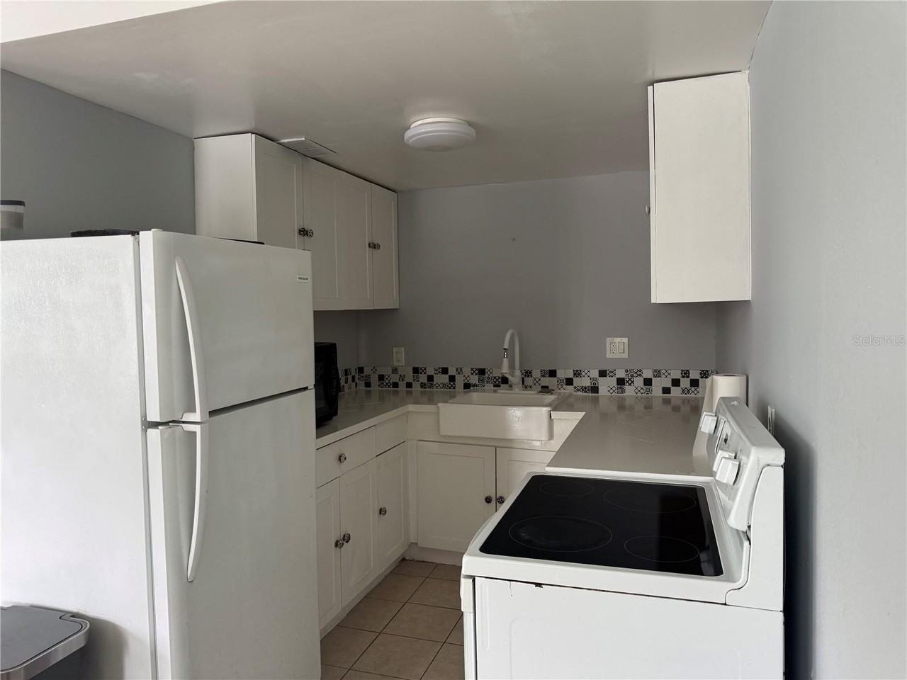 311 Avanda Ct #7 - Photo 4 of 12