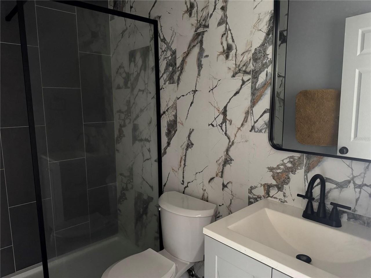 311 Avanda Ct #7 - Photo 6 of 12