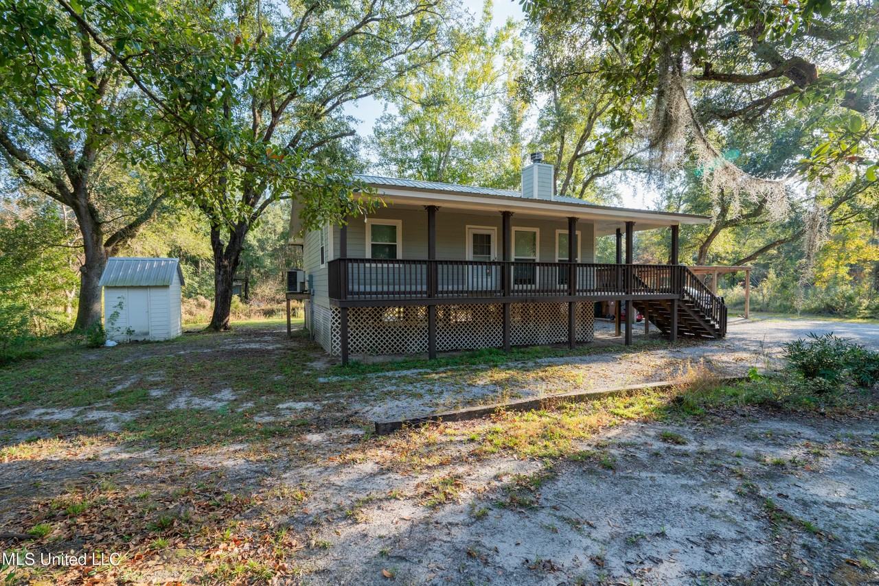 23349 Bells Ferry Rd - Photo 2 of 19