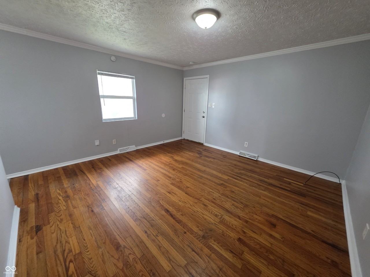 84 S 6th Ave - Photo 5 of 13