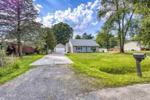 featured image of 38055 Winkler St
