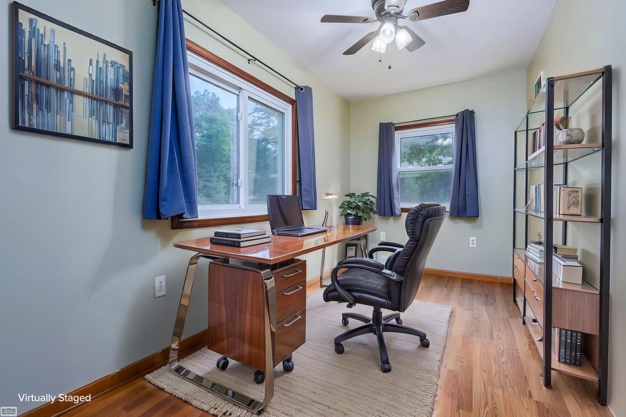 38055 Winkler St - Photo 4 of 24