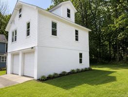 featured image of 15 Kinch Ln