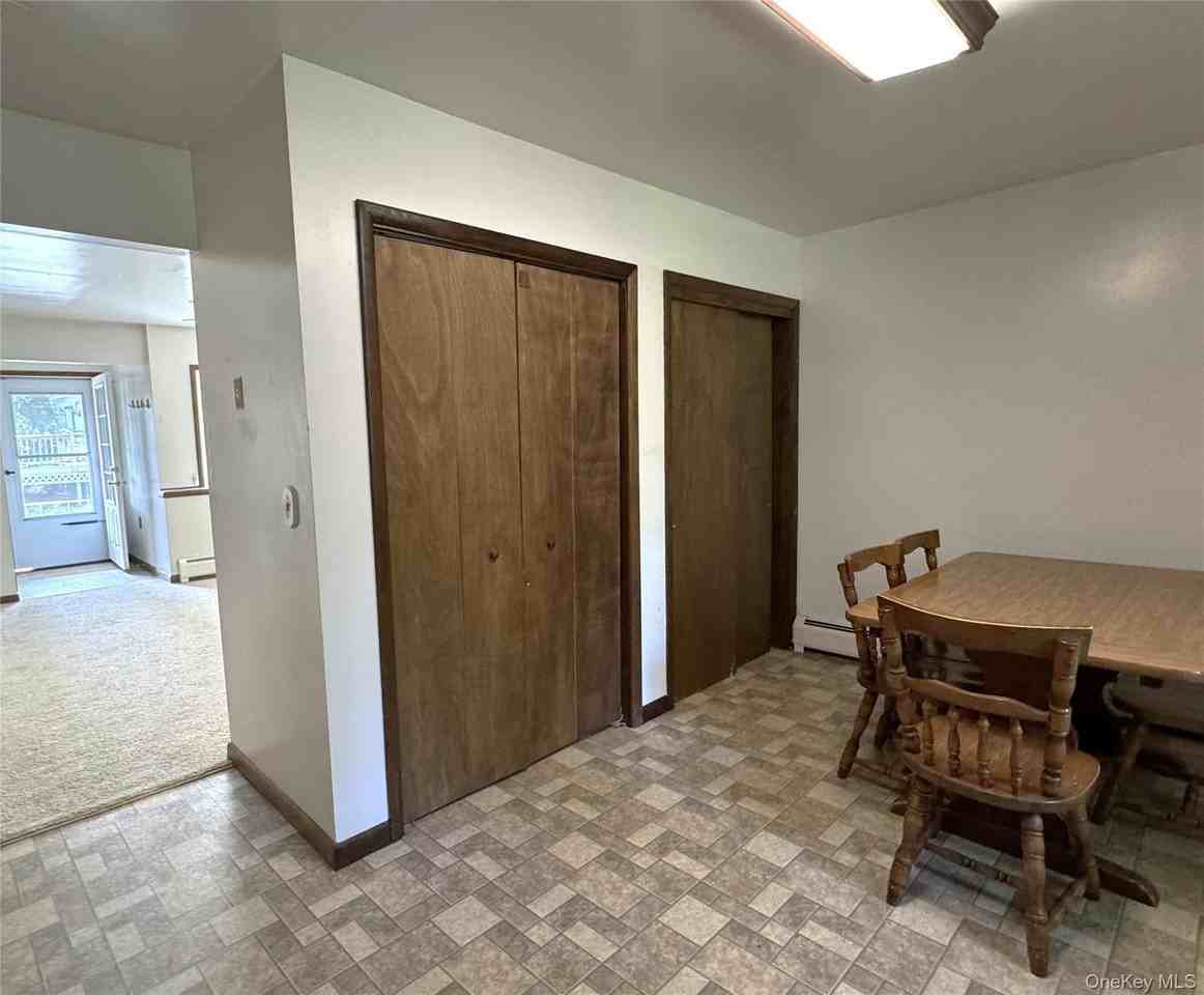 17 Brooks Ln #B - Photo 7 of 12