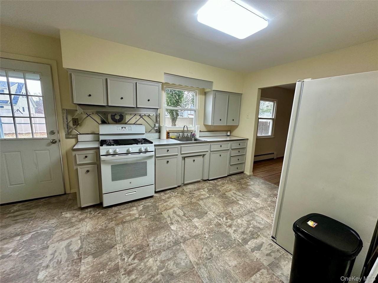 74 Clifton Pl - Photo 2 of 14