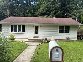 24 Faye Ave - Photo 1 of 1