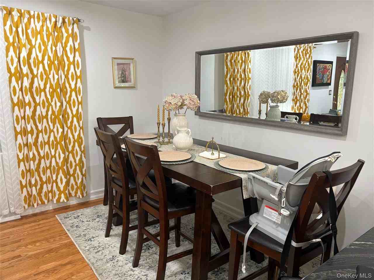 24 Faye Ave - Photo 5 of 11