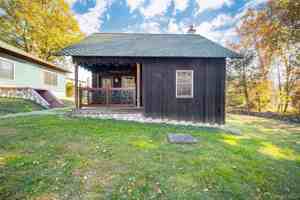 featured image of 35 Clara Ave