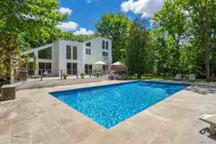 44 Diane Dr - Photo 1 of 1
