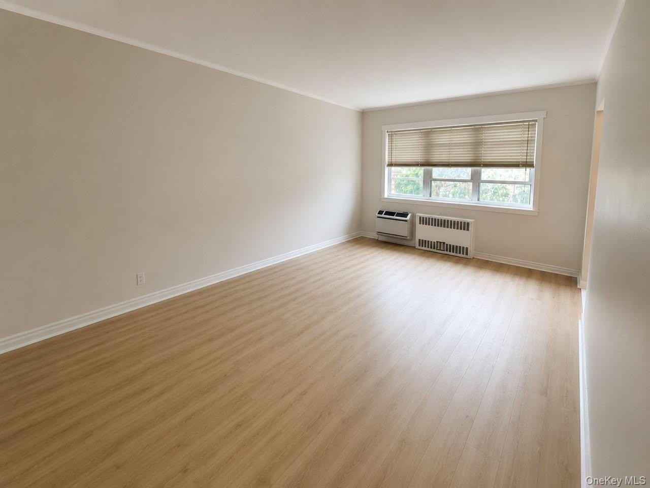 4027 74th St #2 - Photo 3 of 14