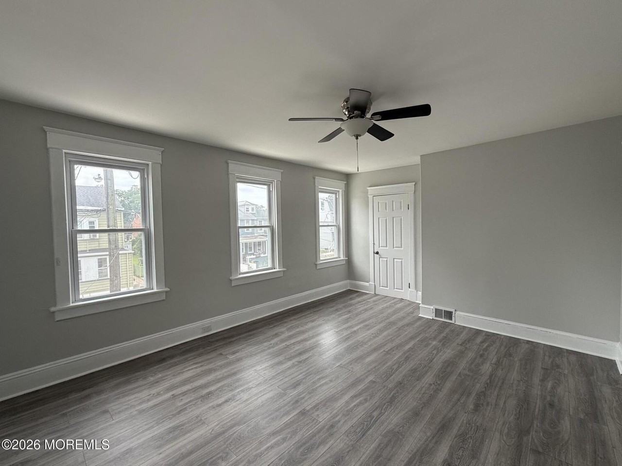 436438 Schiller Ave #2 - Photo 5 of 18