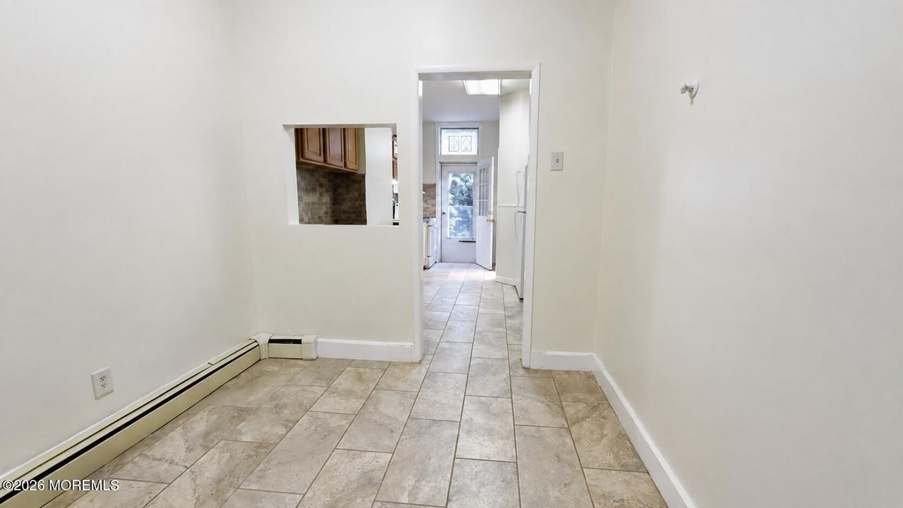 107 Ferry St #2 - Photo 5 of 13