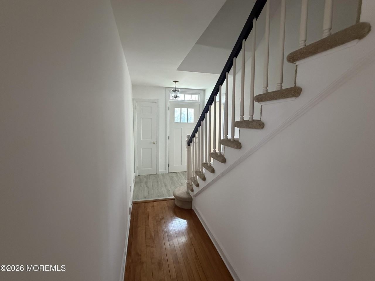 611 Blanchard Pkwy - Photo 7 of 15
