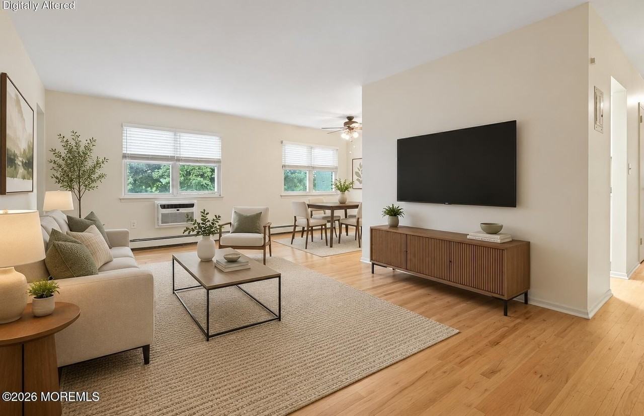 63 Stonehurst Blvd #G - Photo 2 of 17