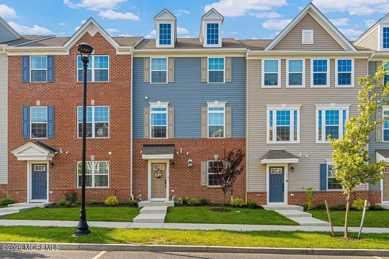 104 Midland Ave