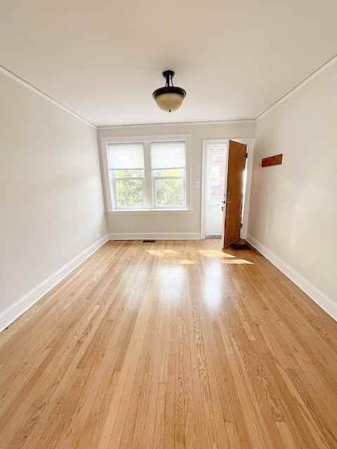 328 Green Bay Rd #3 - Photo 3 of 13