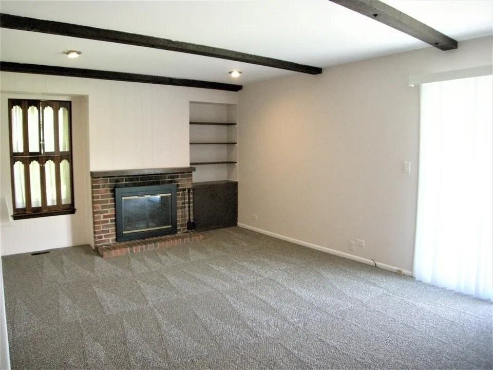 1514 Shepard Cir - Photo 4 of 17