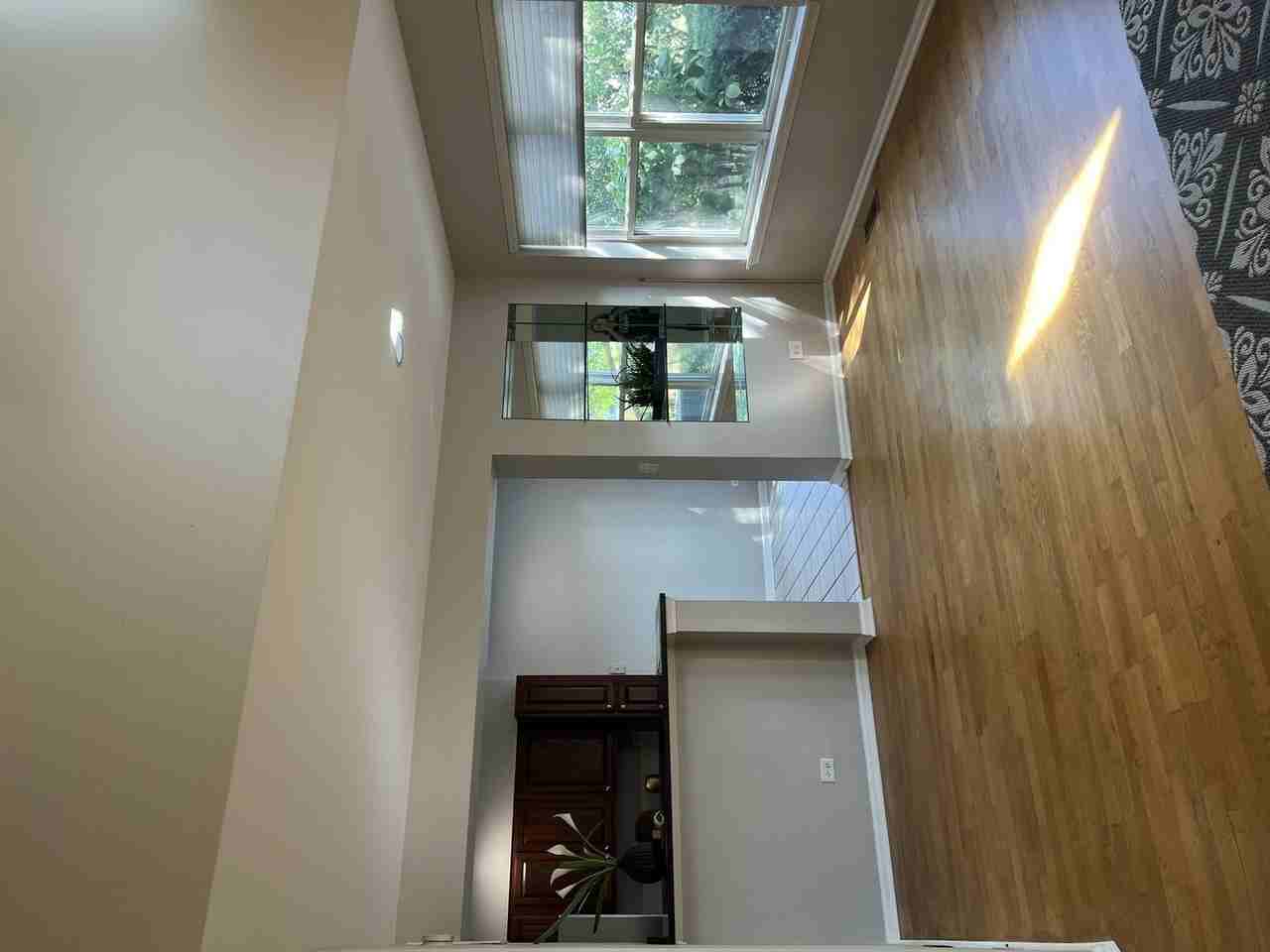 1560 E Chivalry Ct - Photo 4 of 21