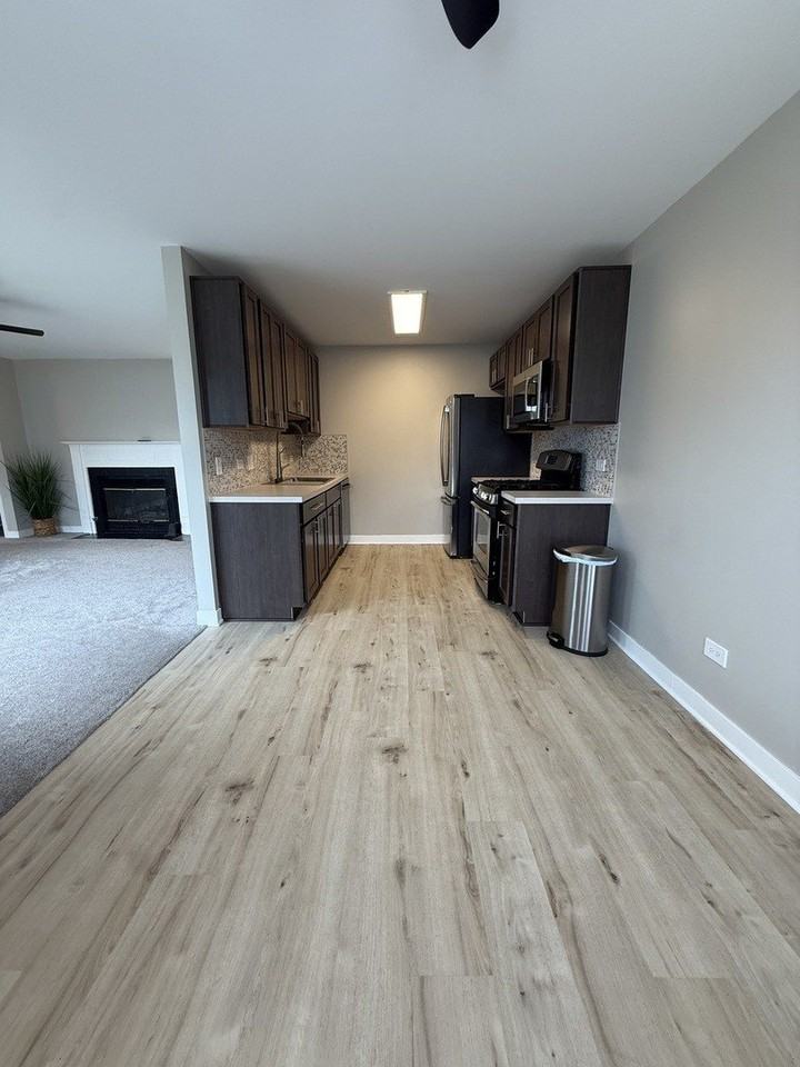 673 Thorntree Ct #D2 - Photo 4 of 23