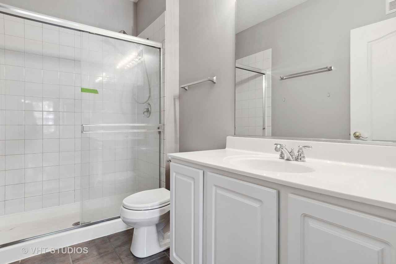 2442 Golf Ridge Cir - Photo 7 of 11
