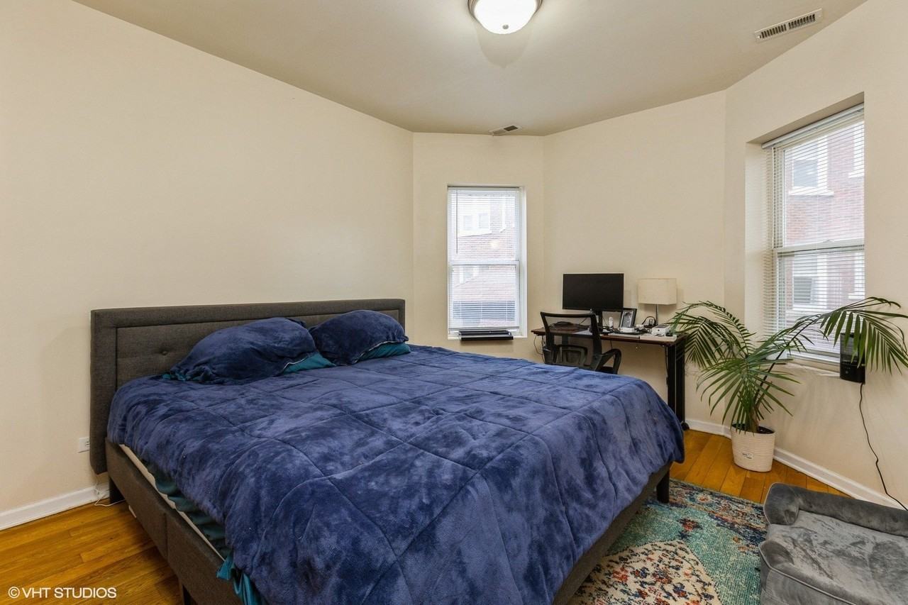 6423 N Greenview Ave #1W - Photo 7 of 9