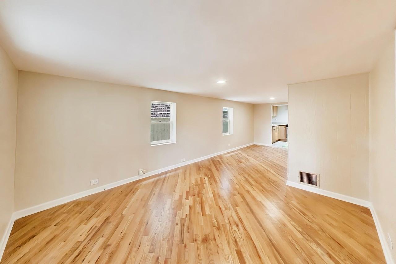 4614 N Springfield Ave #1 - Photo 7 of 28