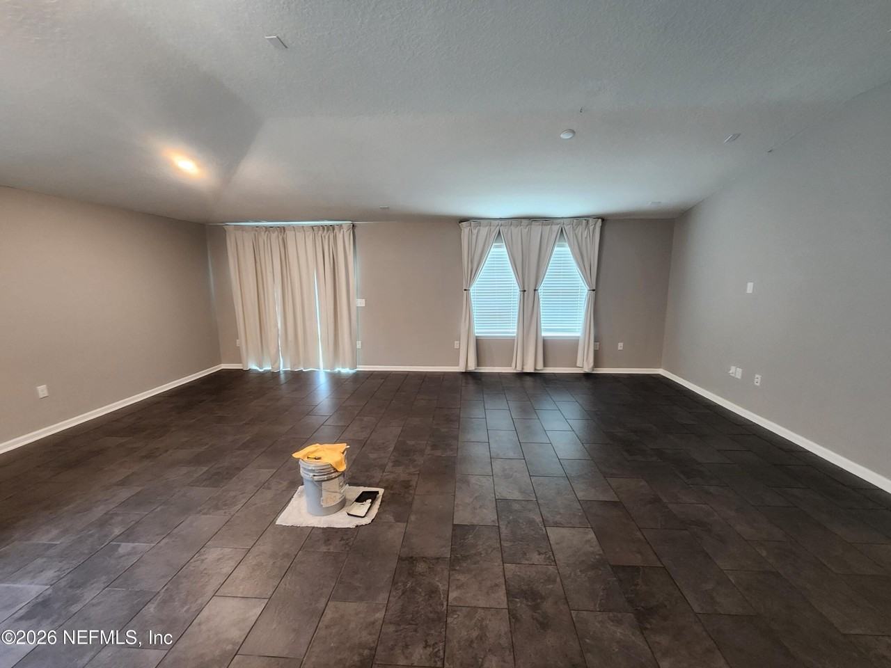 11486 Tiburon Dr - Photo 4 of 30