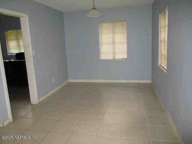 3015 Phyllis St - Photo 3 of 5