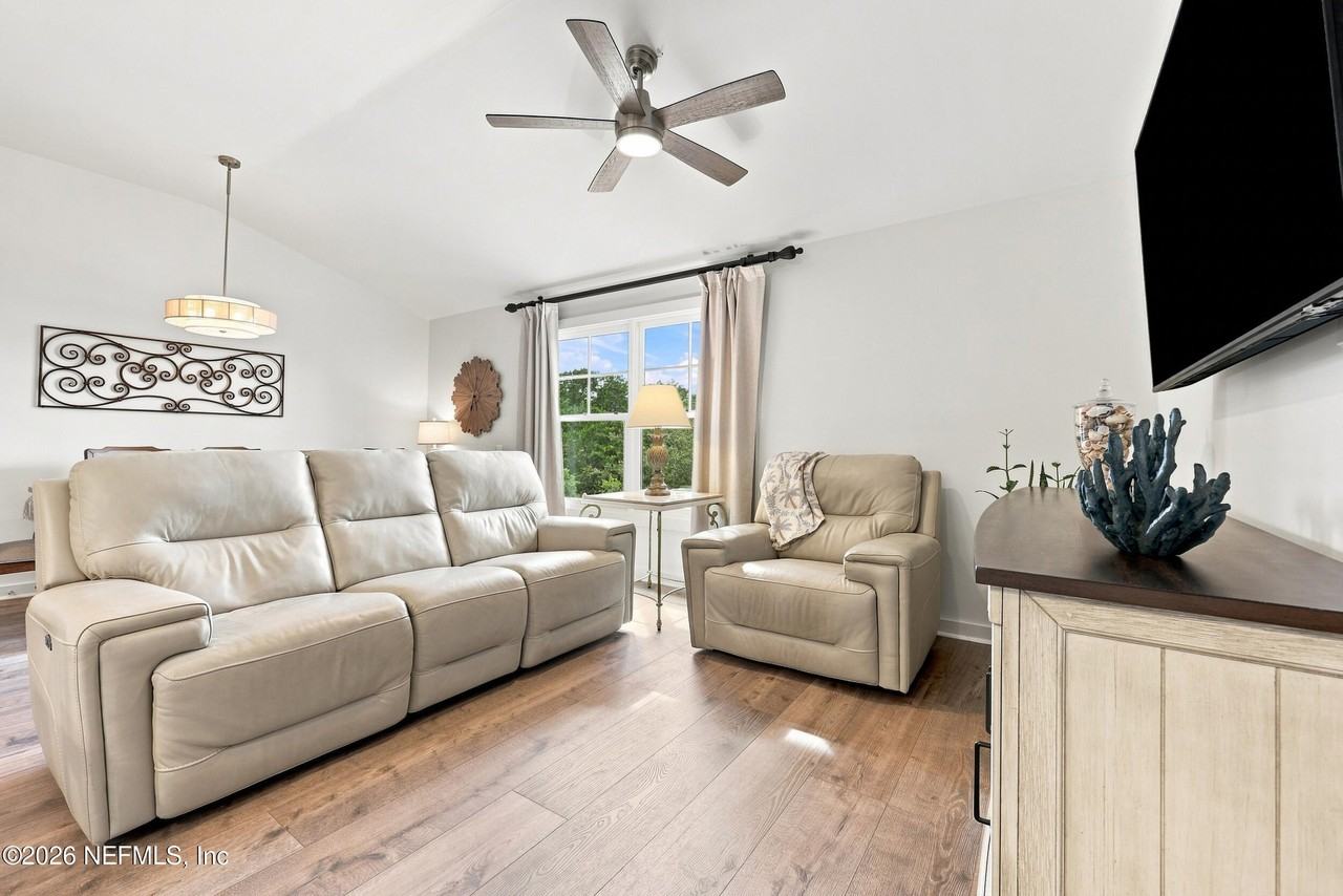 965 Registry Blvd #304