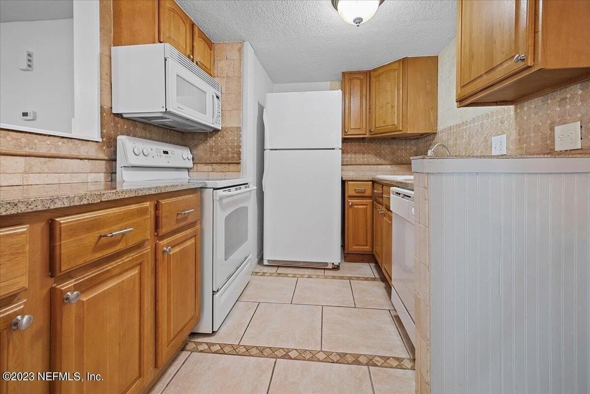 101 Villa Del Mar Dr #G2 - Photo 7 of 16