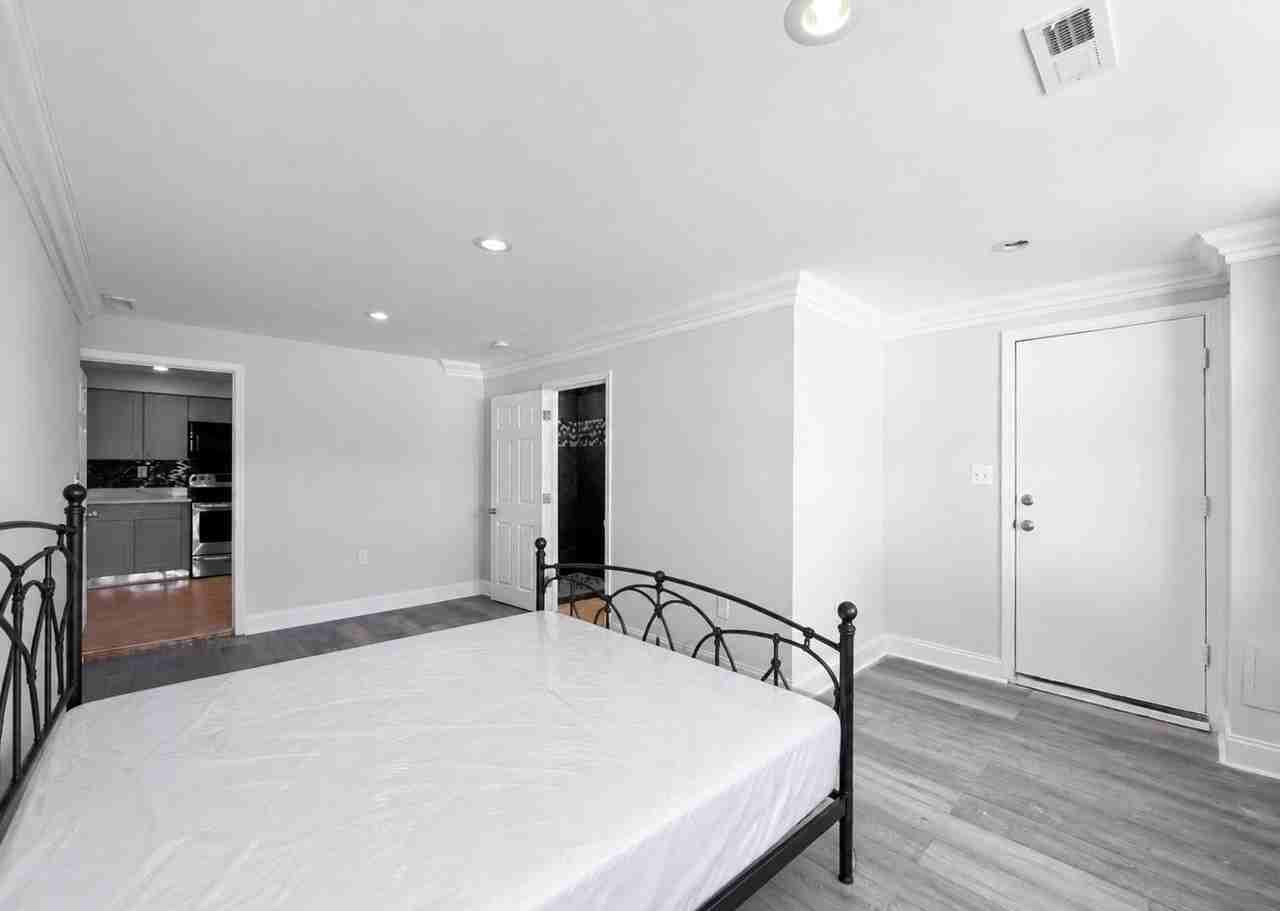 Cuthbert Ave - Photo 4 of 8