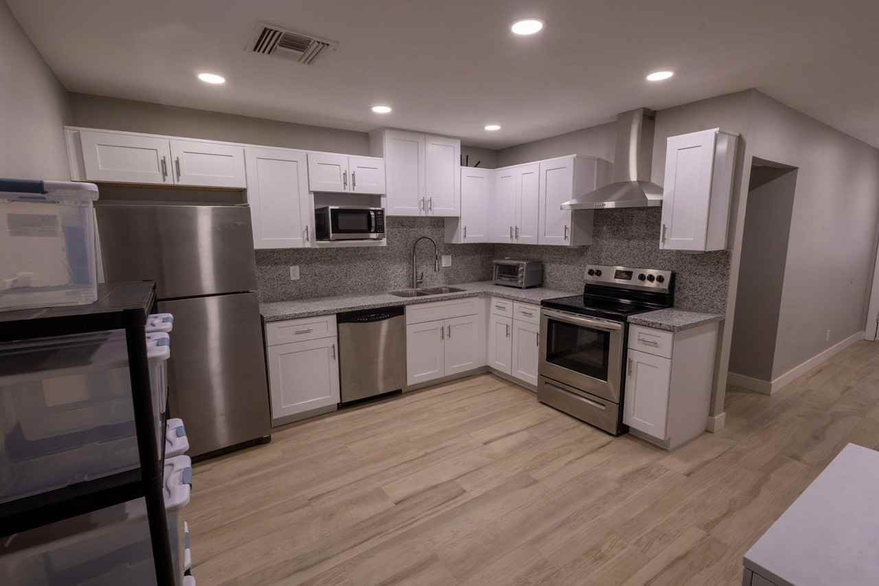 S Lola Ln - Photo 2 of 11