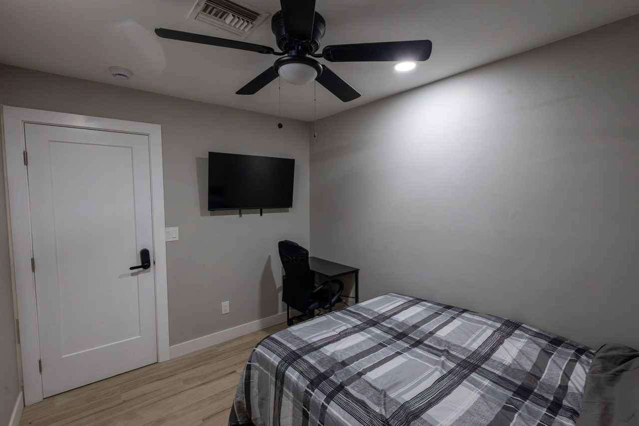 S Lola Ln - Photo 6 of 11