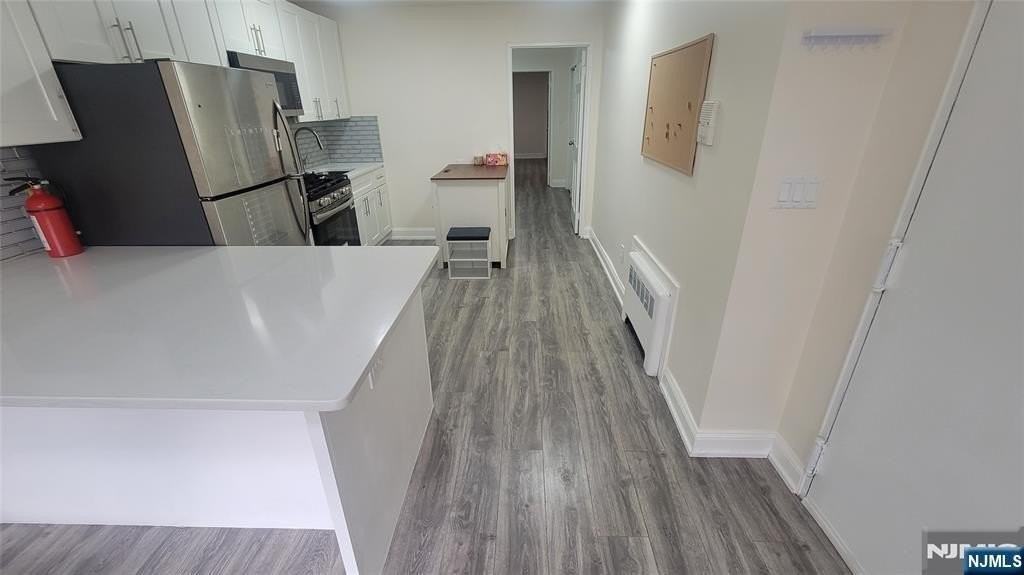 552 38th St #2 - Photo 5 of 16