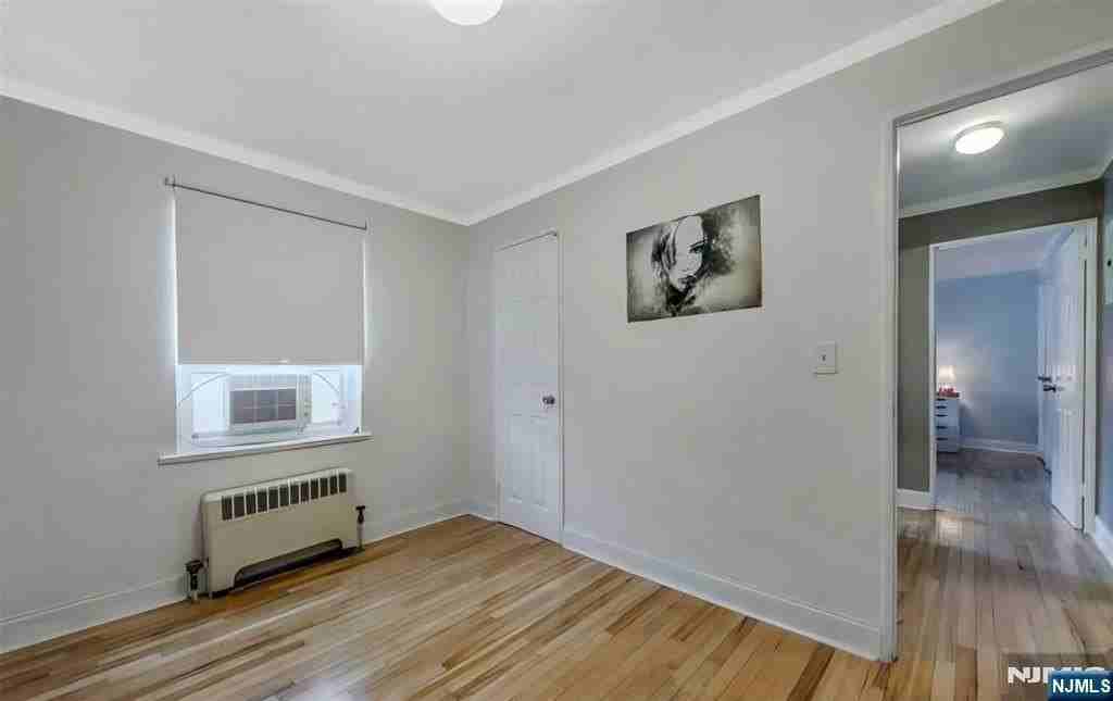 370 Esplanade #21 - Photo 6 of 11