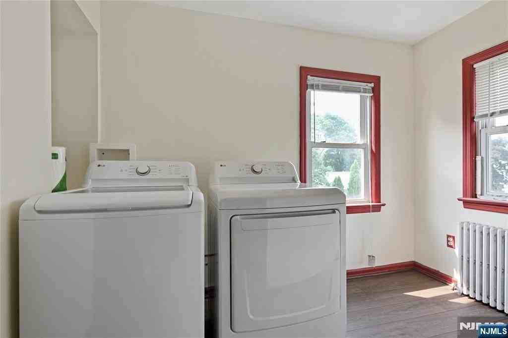 124 Weinmanns Blvd #2 - Photo 3 of 13