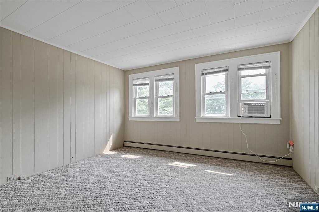 124 Weinmanns Blvd #2 - Photo 7 of 17