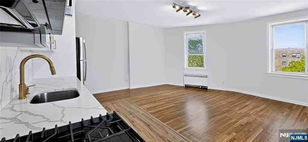 1700 Kennedy Blvd #42 - Photo 3 of 19