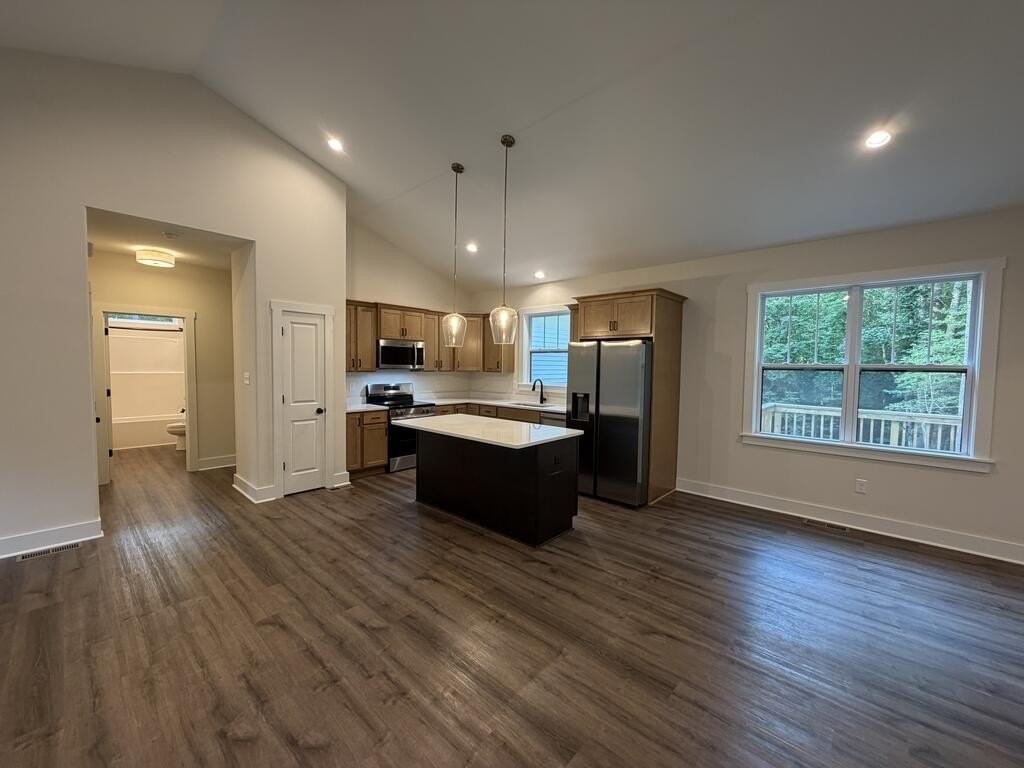628 Oyster Way - Photo 3 of 20