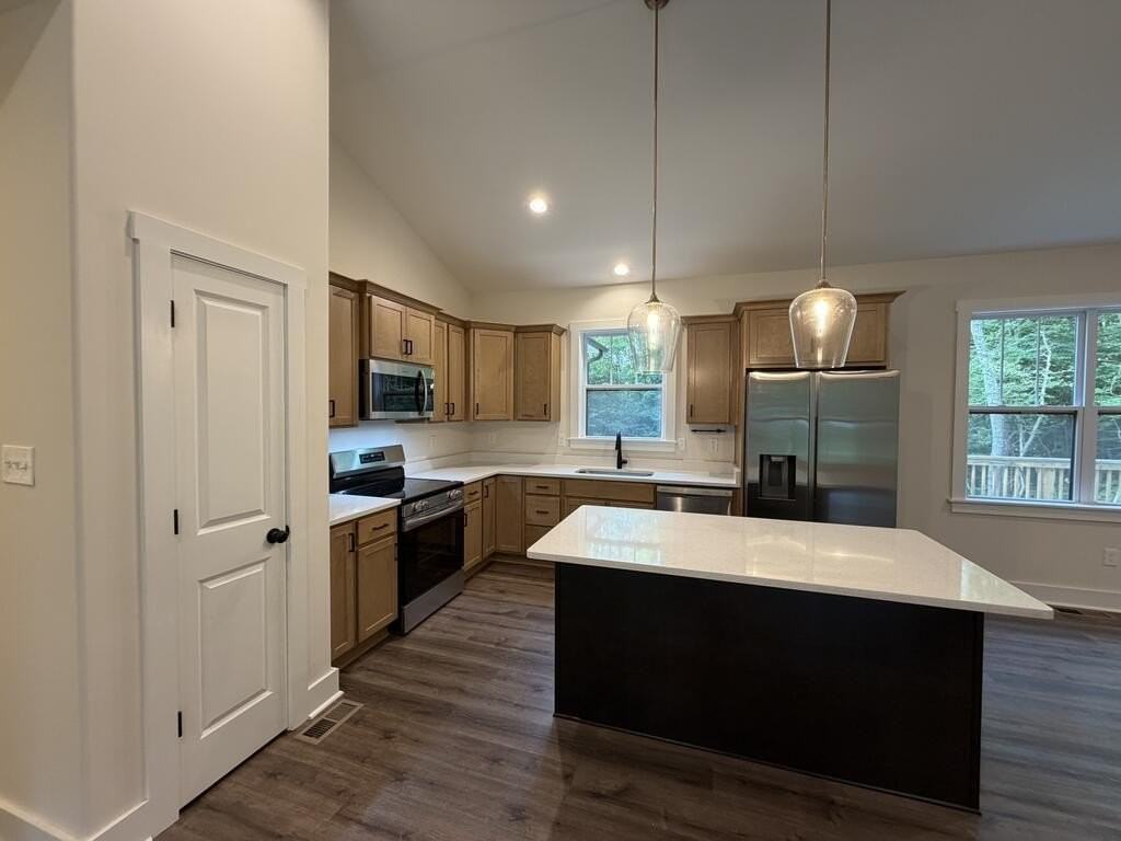 628 Oyster Way - Photo 7 of 20