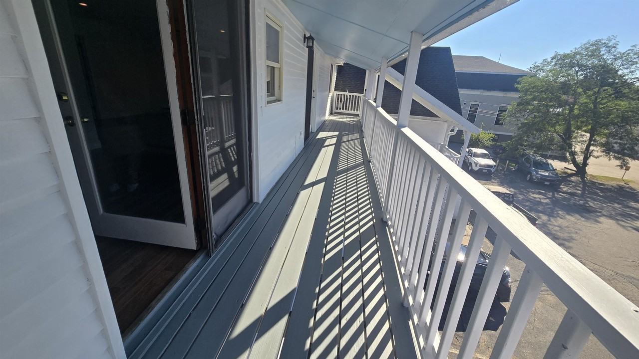 153 Portsmouth Ave #203 - Photo 6 of 11