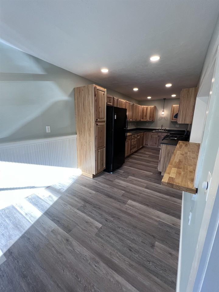 86 Main St #1 - Photo 7 of 16